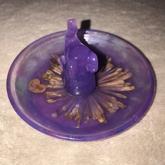 Epoxy Resin Elephant 🐘 Ring 💍 holder By Jennifer - Picture 5 of 7